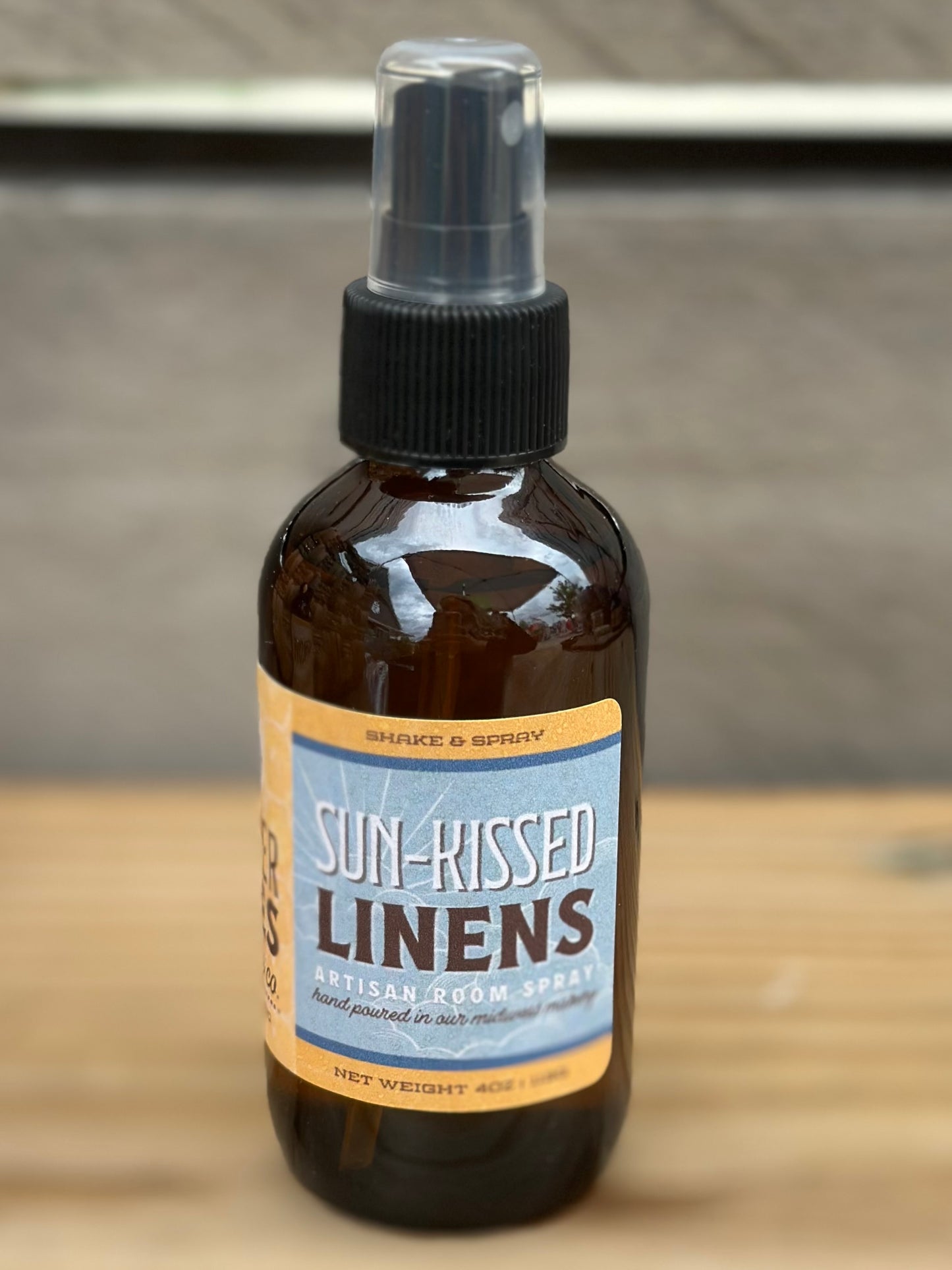 Maker Bee room spray