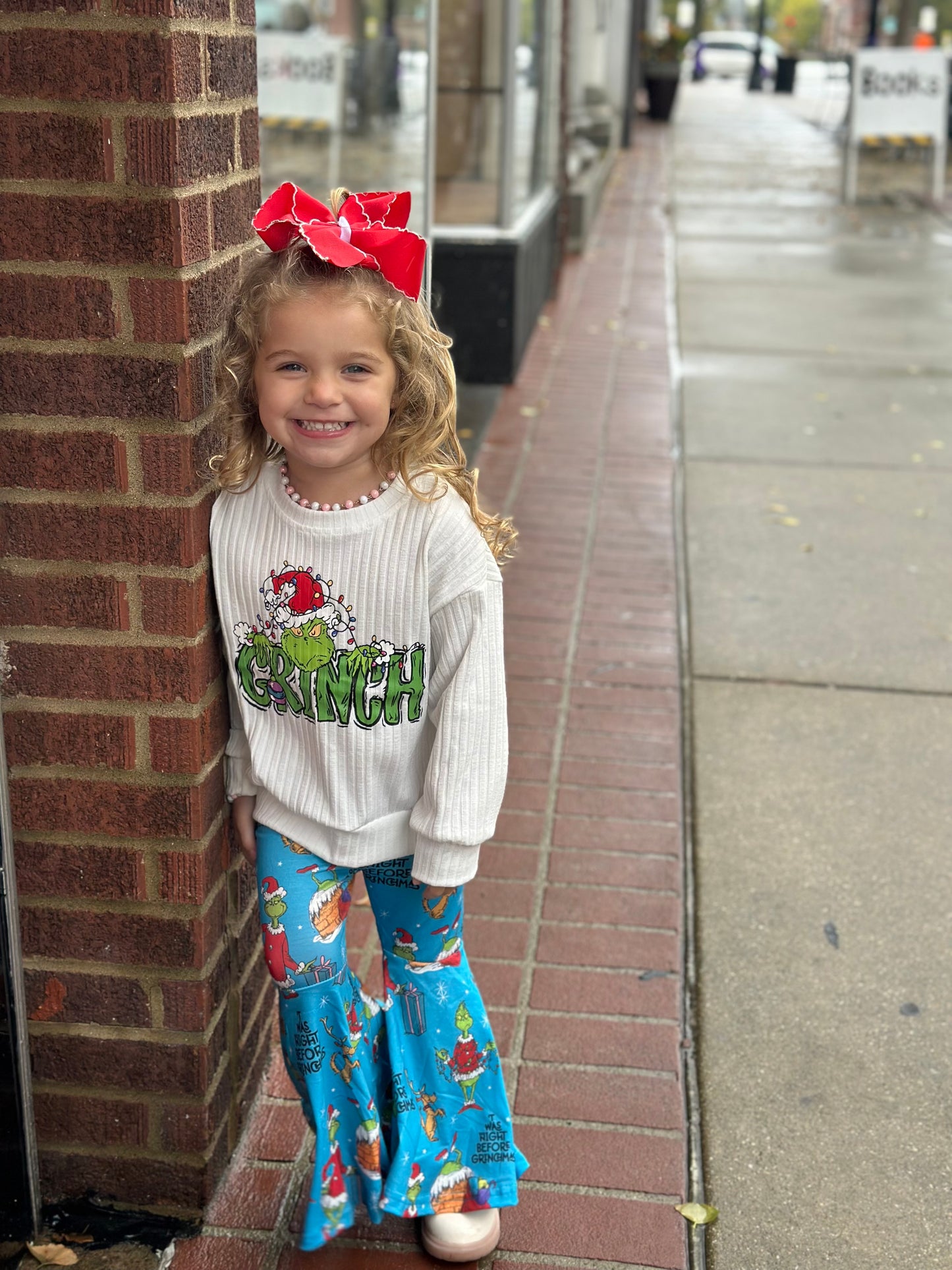 Night before Grinchmas set