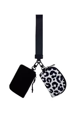 Patterned wristlets
