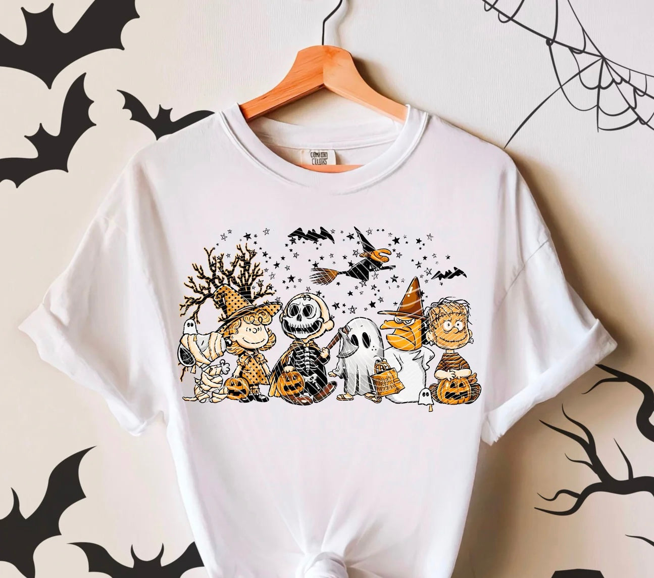 Peanuts Halloween tee