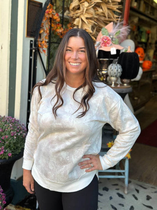 Eve Camo Curve Pullover