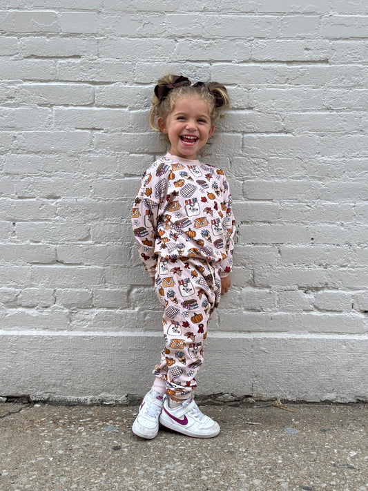 Fall picnic jogger set