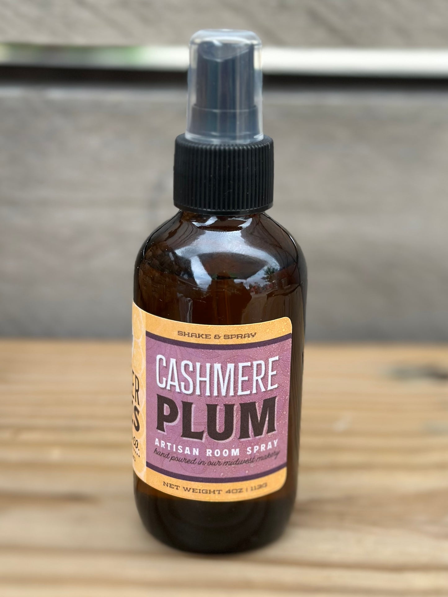 Maker Bee room spray