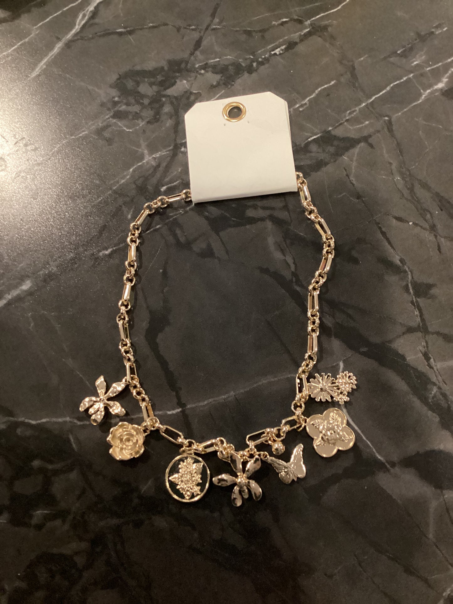 Flowers charm necklace