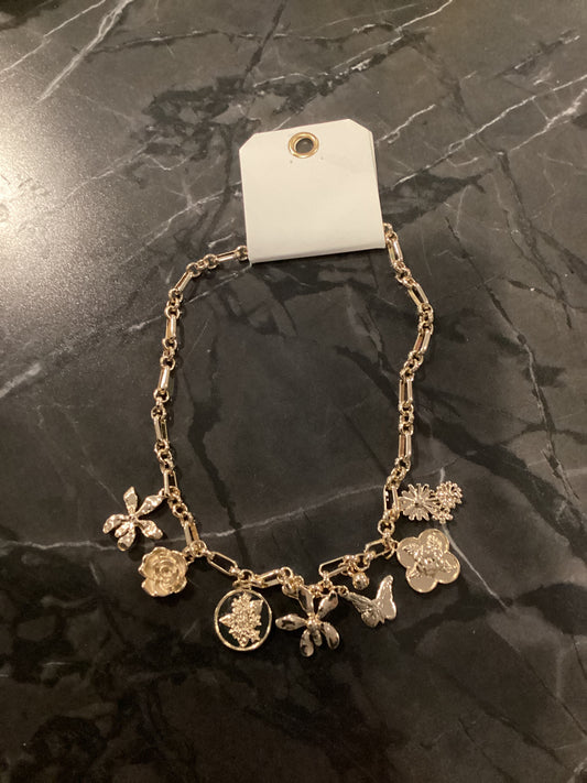 Flowers charm necklace