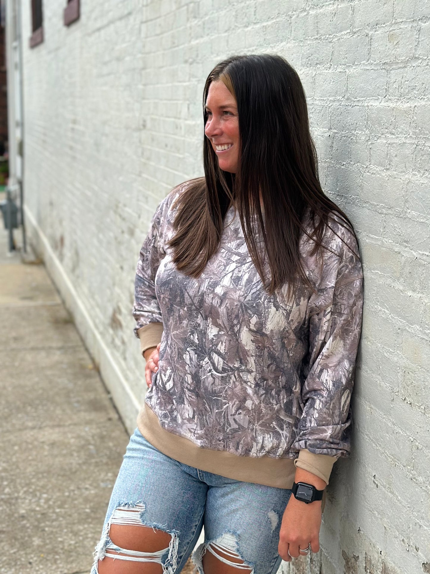 Elle Dark Camo Crewneck sweatshirt