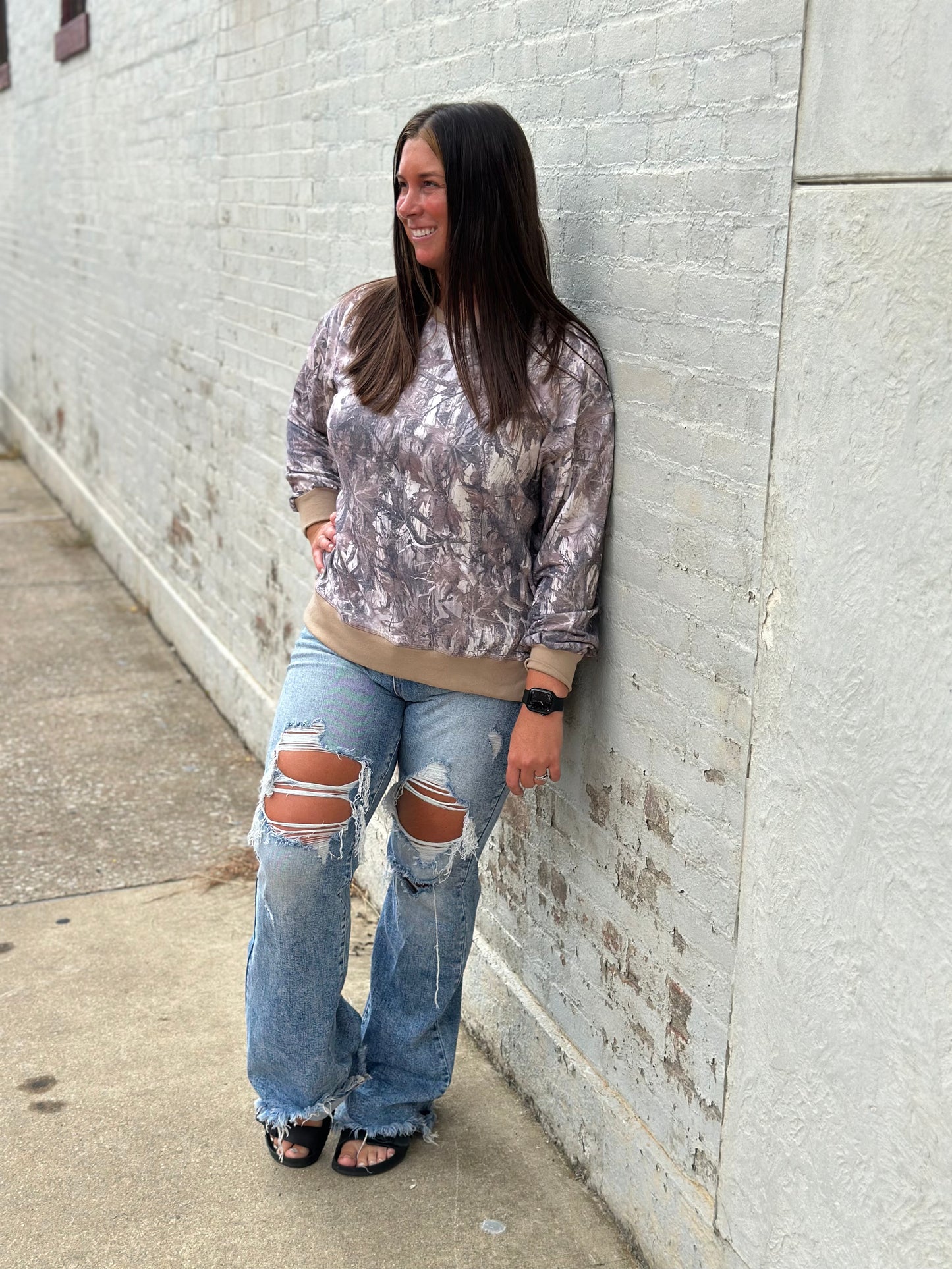 Elle Dark Camo Crewneck sweatshirt